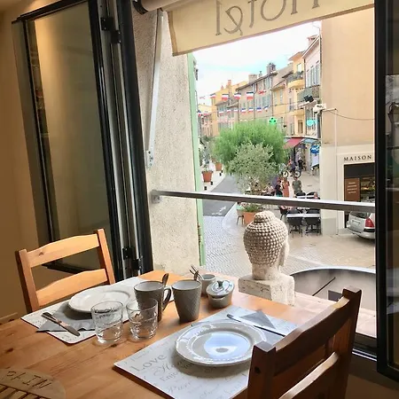 La Victoire Boutique 2* Vence