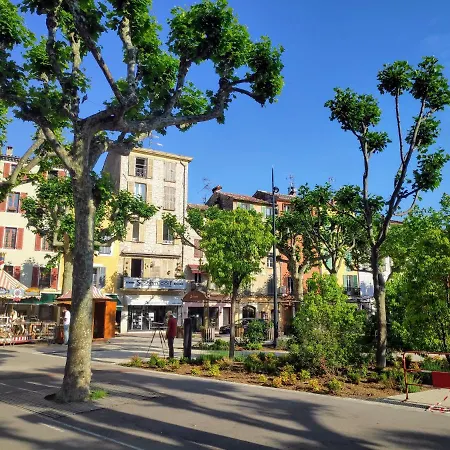 La Victoire Boutique 2* Vence